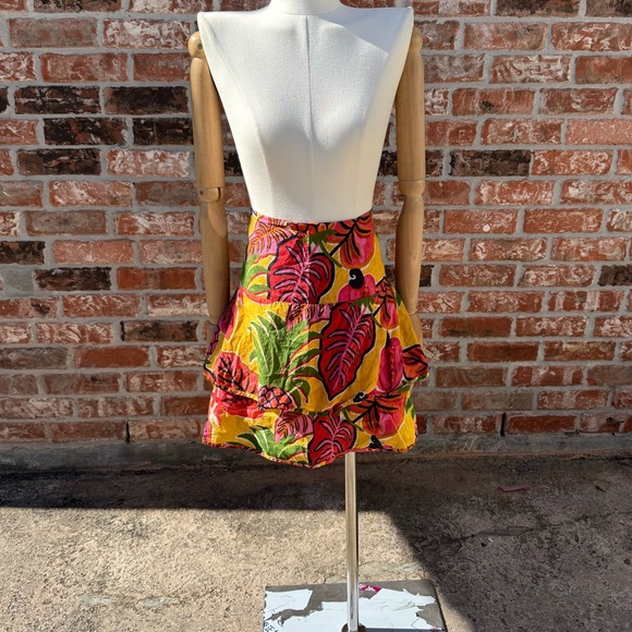 SOLD ELSEWHERE Farm Rio tropical plant/jungle themed 3 layer mini skirt/ L - Picture 8 of 14